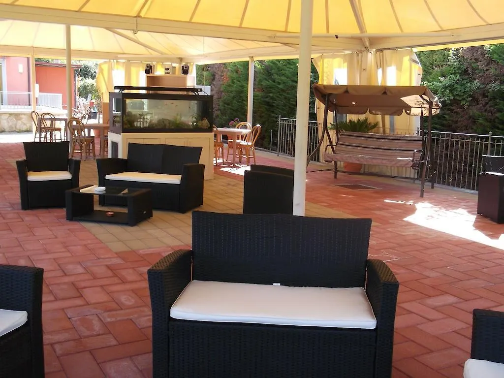 Villa La Reggia Лукка Отель